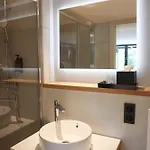 La Corniche 酒店 孔特雷克塞维尔