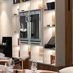 酒店 La Corniche 孔特雷克塞维尔