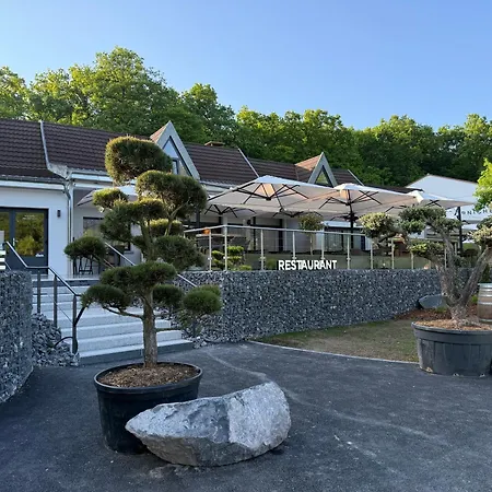 Lacorniche 孔特雷克塞维尔